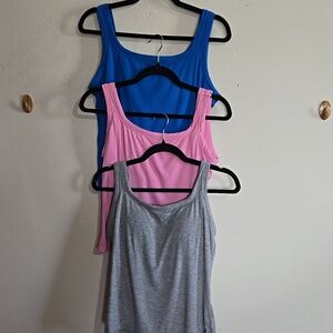 T30 Set Ribbed Tank Top Sz XL Shelf Bra Various Colors Stretch Square Neck